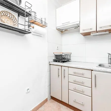 Semesterbostad One Bedroom House With Terrace And Pool Betina (Sibenik-Knin)