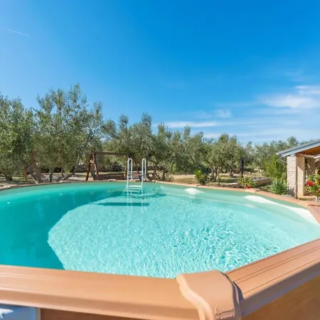 One Bedroom House With Terrace And Pool *