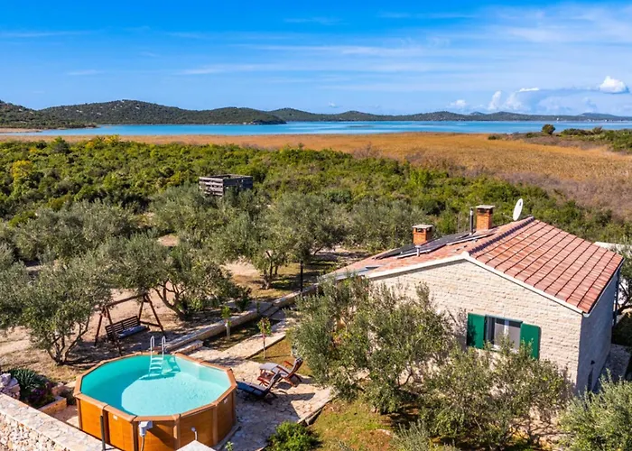 One Bedroom House With Terrace And Pool