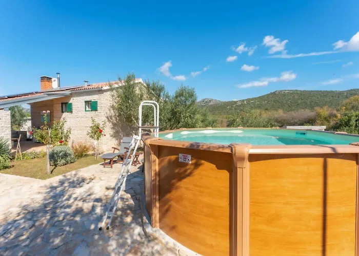 One Bedroom House With Terrace And Pool * Pirovac